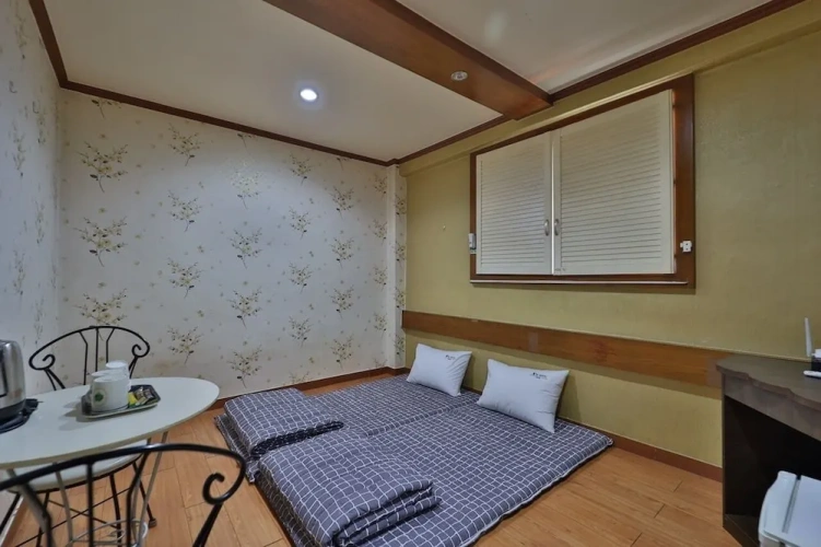 Bed in Dorm