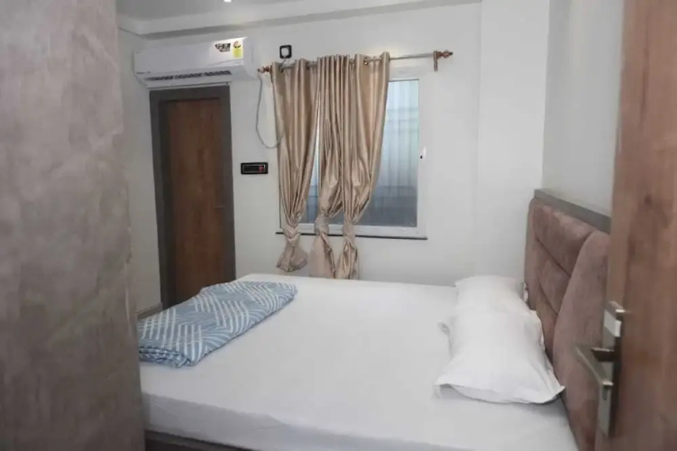 Manyavar Guest House