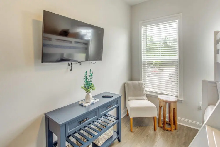 Pool + Shuttle to Ocean! North Myrtle Beach Escape