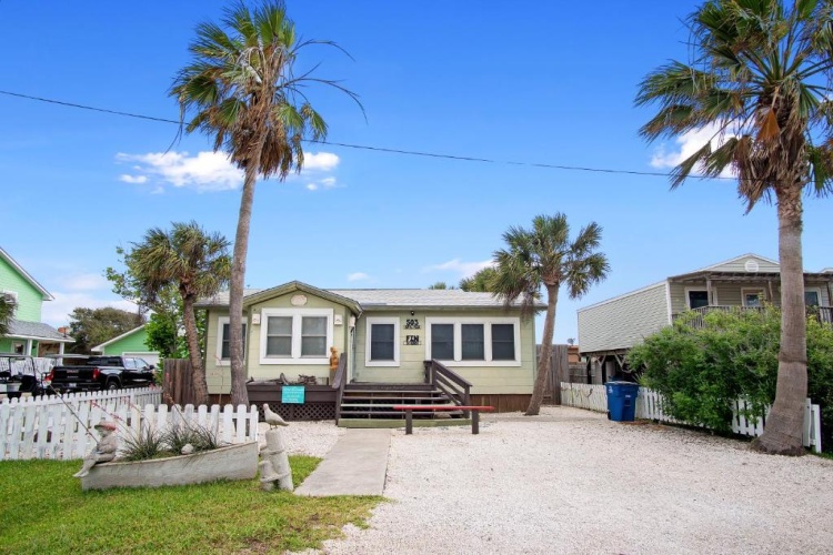 2 Bedrooms Cottage