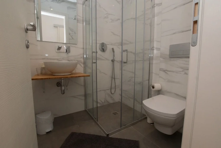 Standard Twin room with balcony