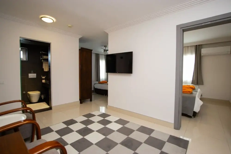 Standard Quadruple Family room