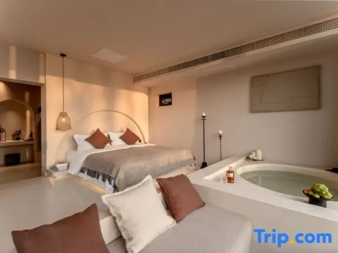 Standard Double room with view