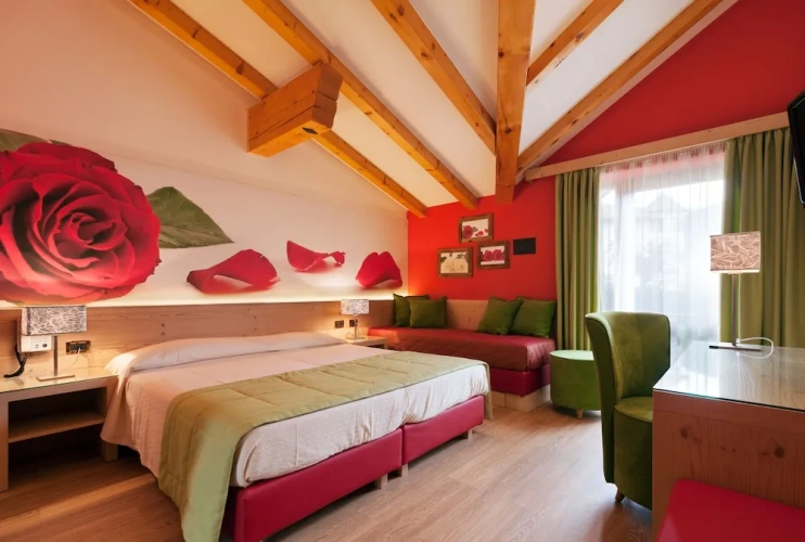 Standard Triple room