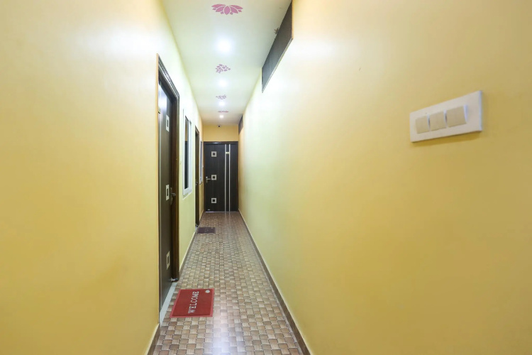 OYO Flagship 63401 Banarasi Kothi