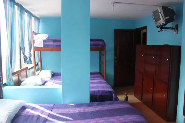 Erupcion Art Hotel & Hostel