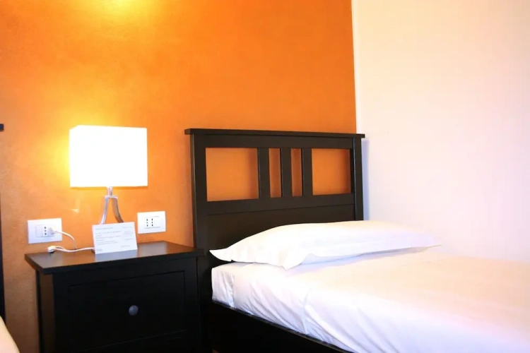 Standard Twin room with balcony