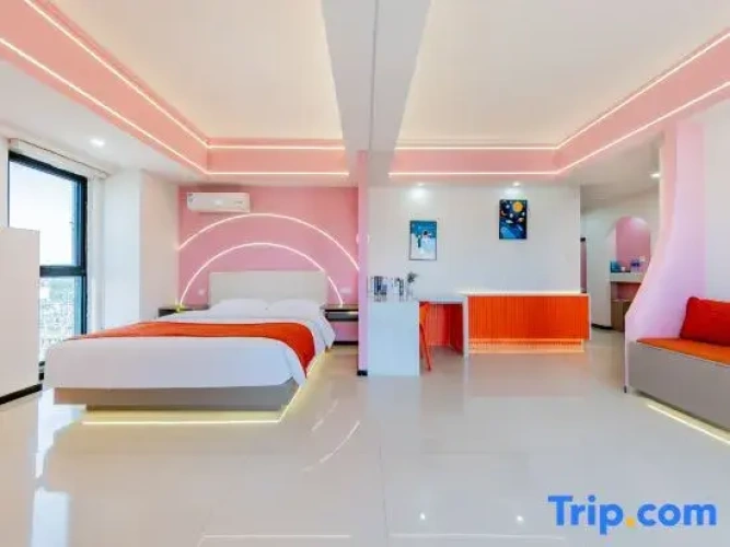 Standard room with city view