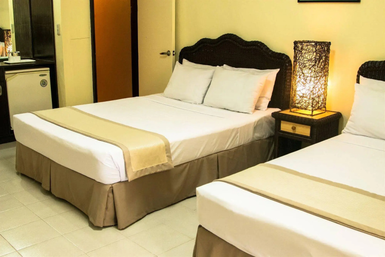 Matabungkay Beach Hotel