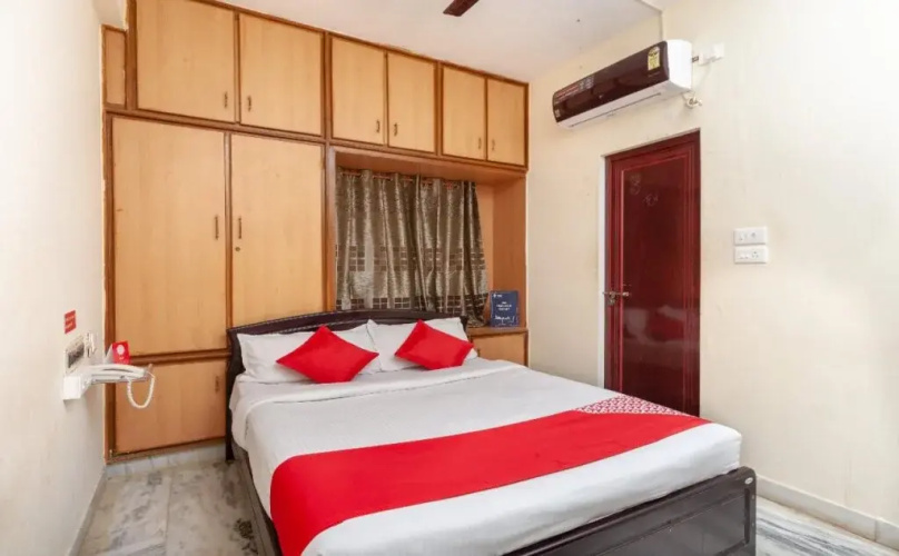 SS Guest House