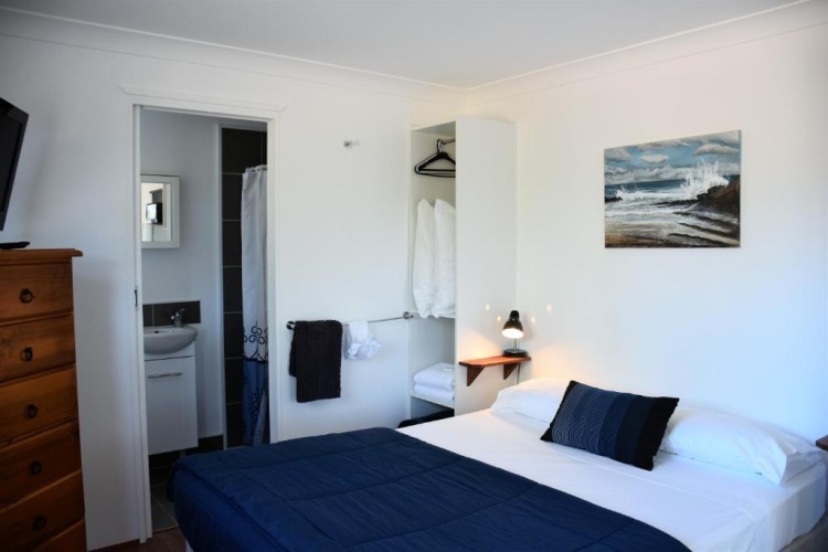 Deluxe Double Suite
