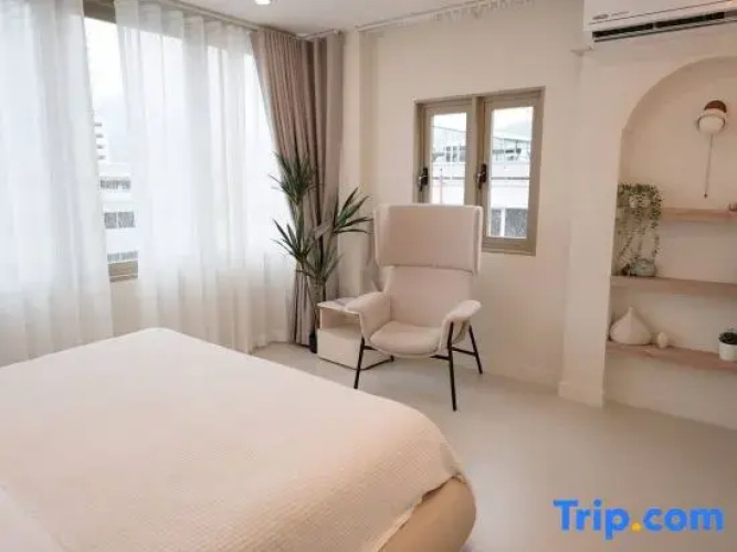 Patong Beach 2BR beautiful apartment 1 min walk