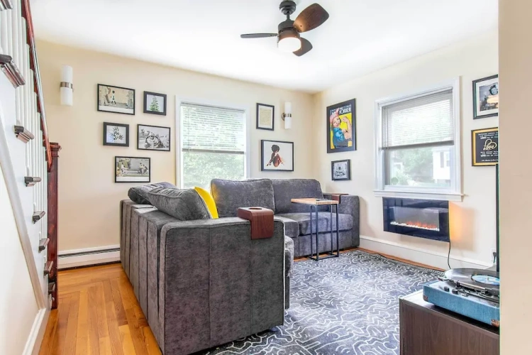 2 Bedrooms Cottage
