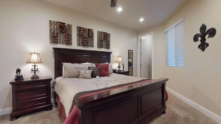 Southern Delight 3 Bedroom Apts by RedAwning