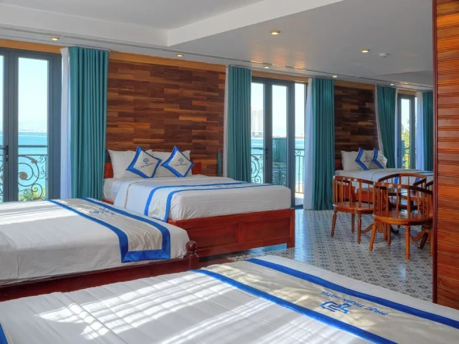Premium Quadruple room