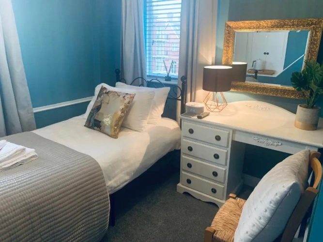 Standard Single room