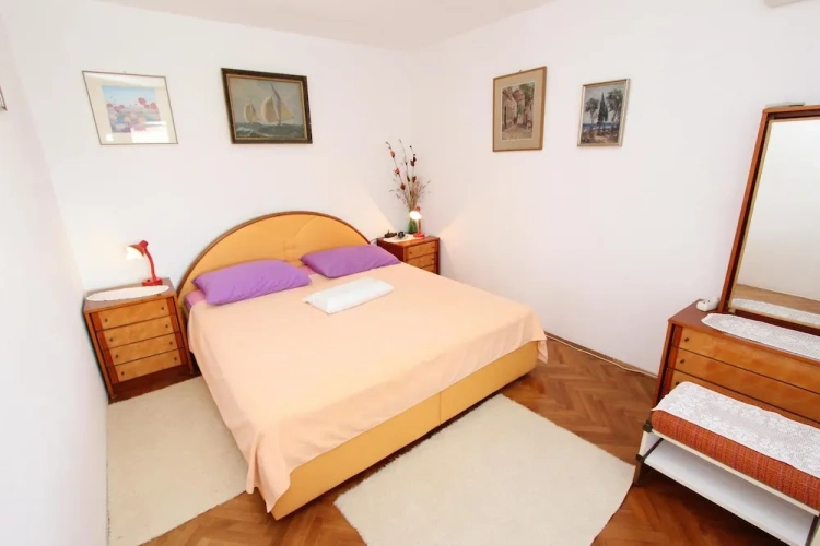 1 Bedroom Apartment with balcony