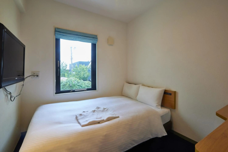 8Hotel