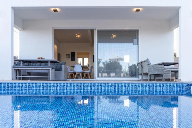Pearl Nevelo Quality Villas