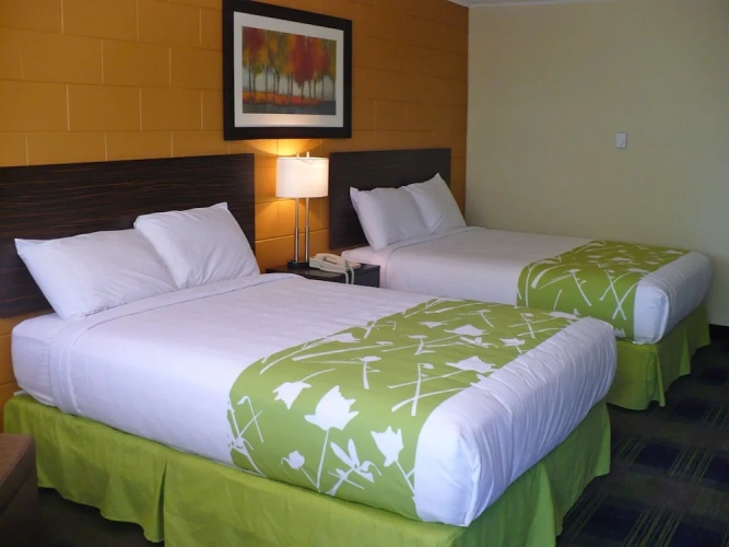 Classic Quadruple room