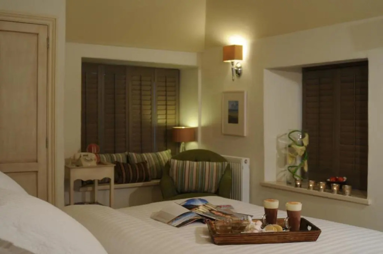 The Lugger Hotel