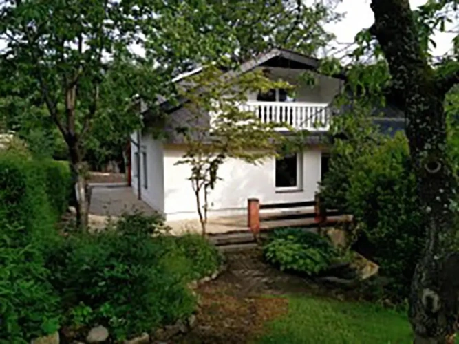 3 Bedrooms Cottage