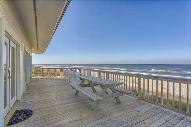 Cottage by The Beach