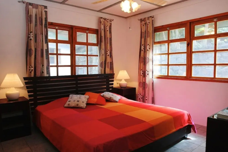 South Point Chalets