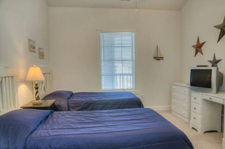 Magnolia Pointe 402-4878 by RedAwning