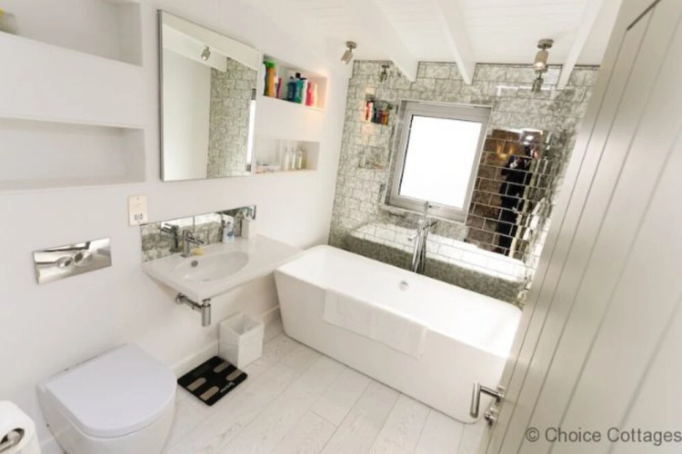 THE Cabin Croyde 4 Bedrooms