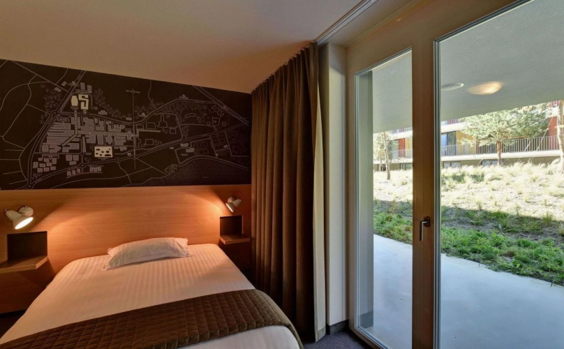 SwissTech Hotel