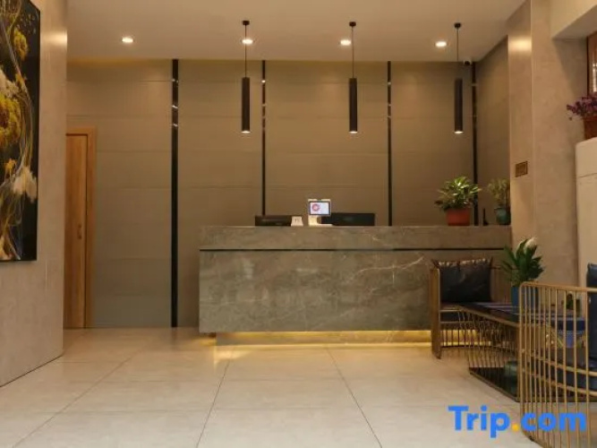 Yijia Hotel