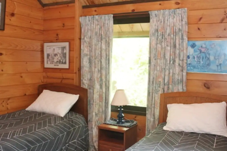 58b Chalet Cres