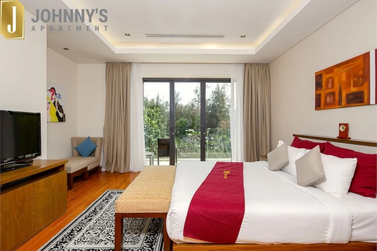 2 Bedrooms Luxury Villa with balcony and with garden view