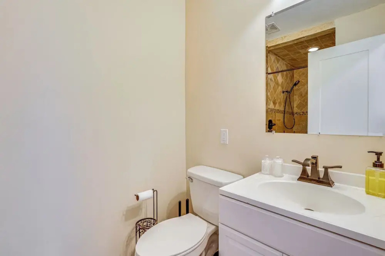 Hike, Golf & Explore: Large Phoenix Home w/ Grill