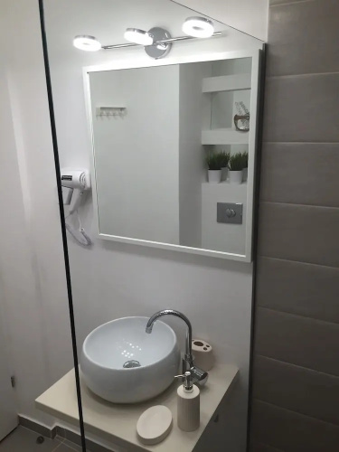 Metropole Apartments Romana Square