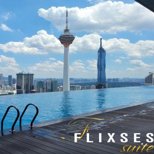 Deluxe Double Suite with city view