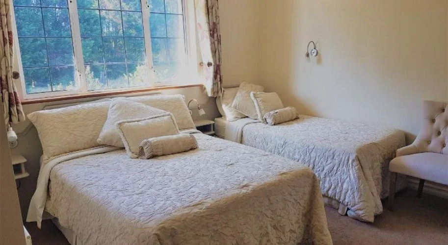 Groveside Farm B&B