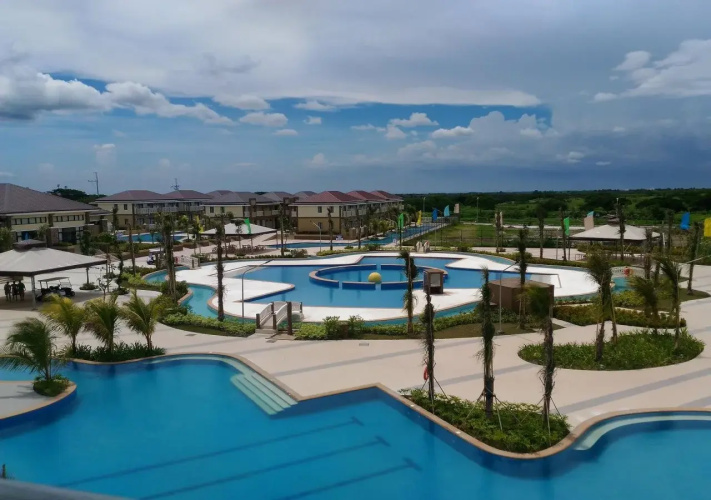 Aquamira Hotel & Resort
