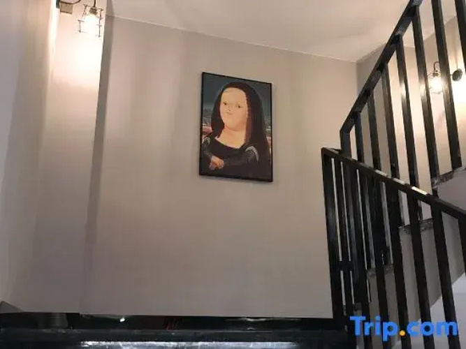 Sweet Home Hostel