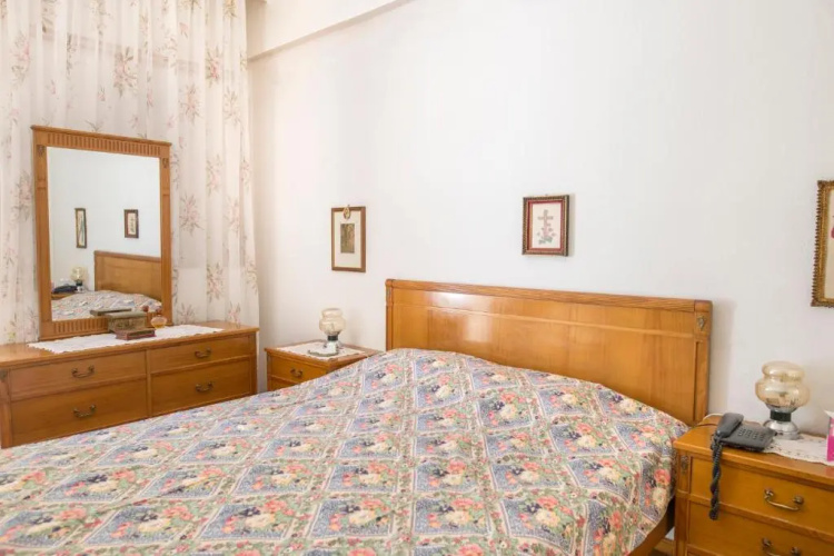 Apartment Βυρωνος