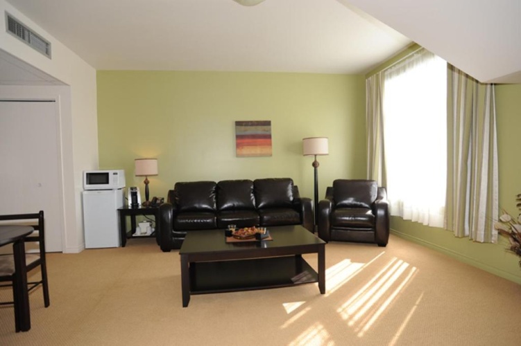 Deluxe Suite
