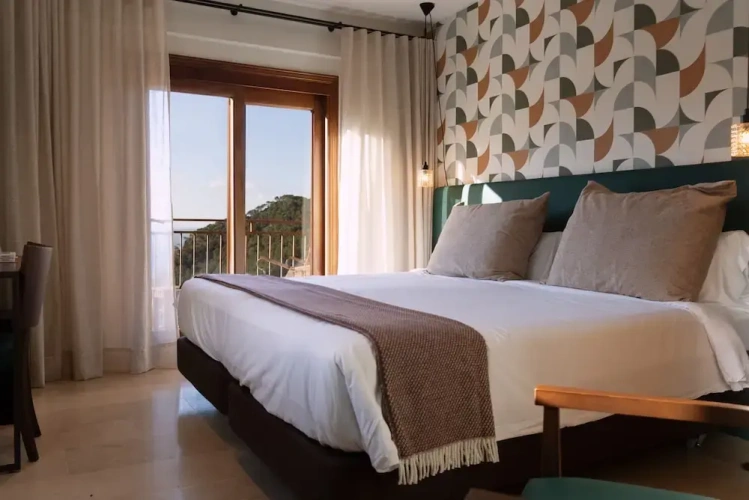 Comfort Double room with balcony and with sea view
