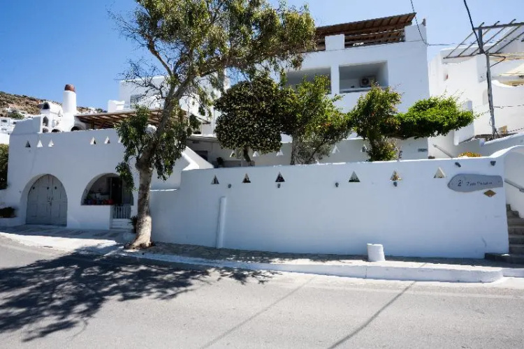 Zisis Pension