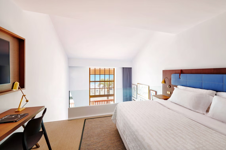 Duplex Historic Double Suite beachfront