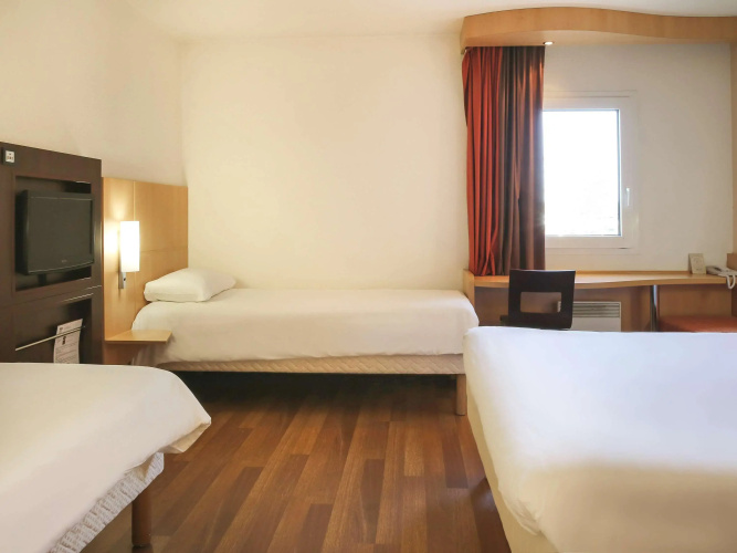 ibis Bourg Jasseron/Teyssonge
