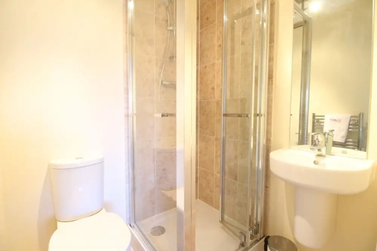 2 Bedrooms Apartment with balcony