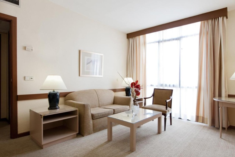 Espahotel Plaza Basilica photo 10