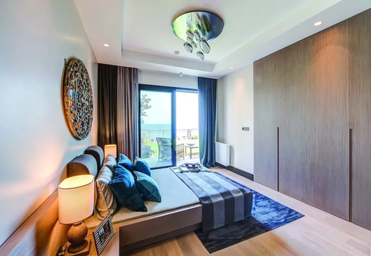Miramar Penthouse 1