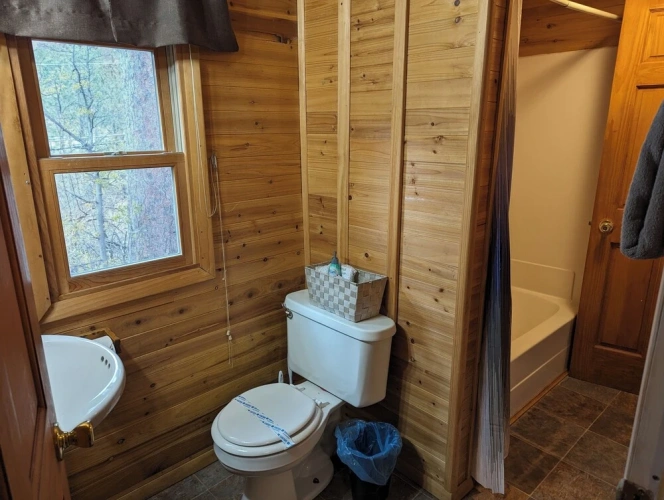 Comfort room